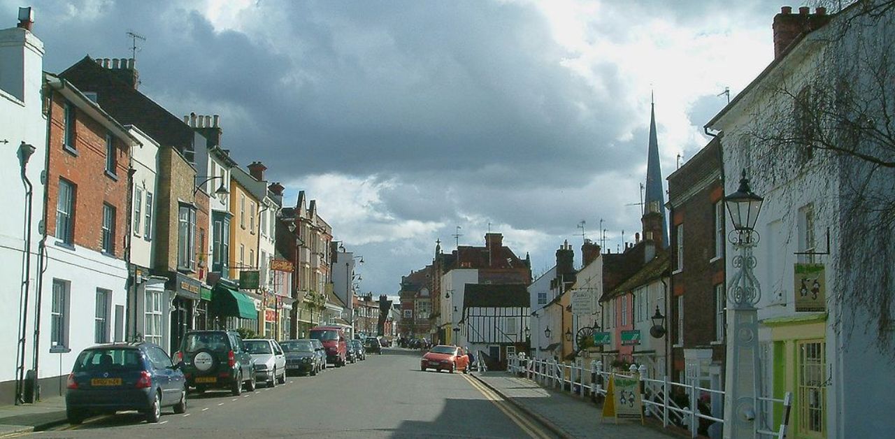 Garuda Indonesia Hemel Hempstead Office in England