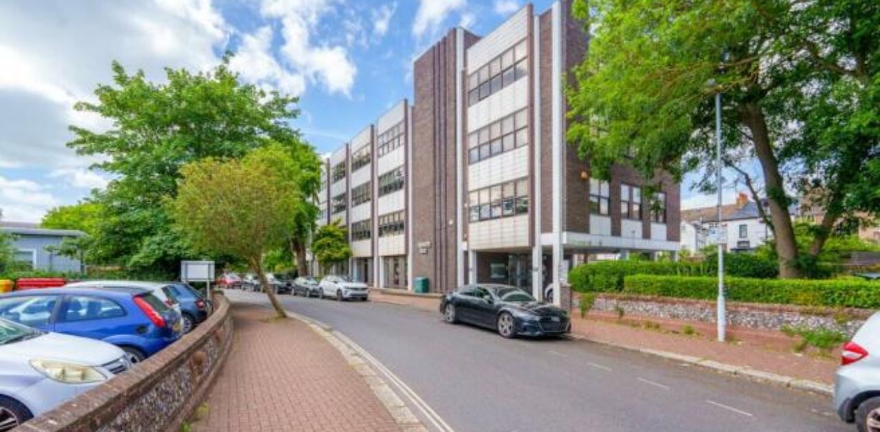 Garuda Indonesia Worthing Office in England