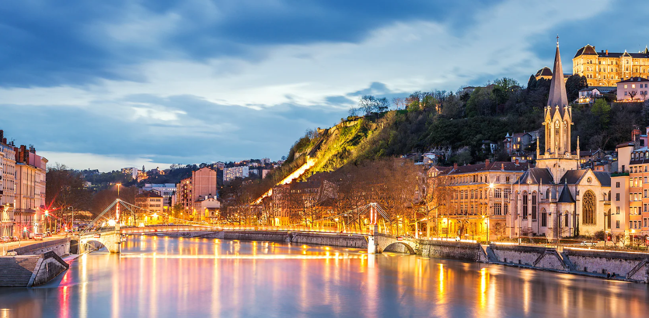 Tus Airways Lyon Office in France