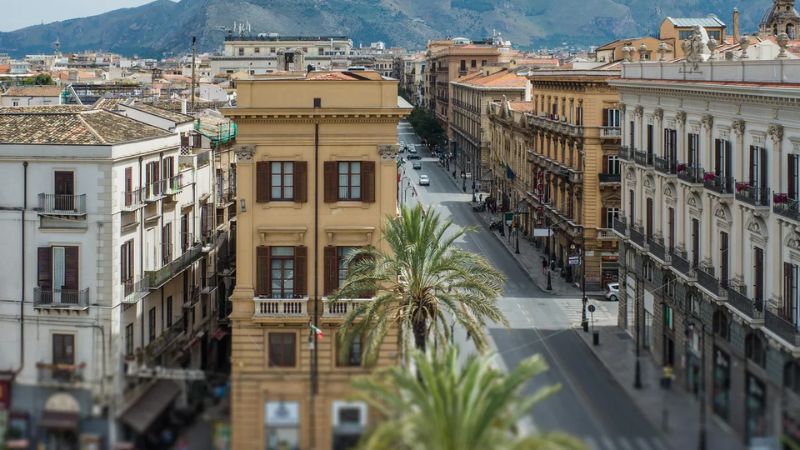 Lufthansa Airlines Palermo Office in Italy